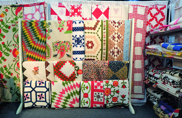 quilts-on-the-stand-2016-copy