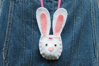 Bunny Pouch Necklace 2 1